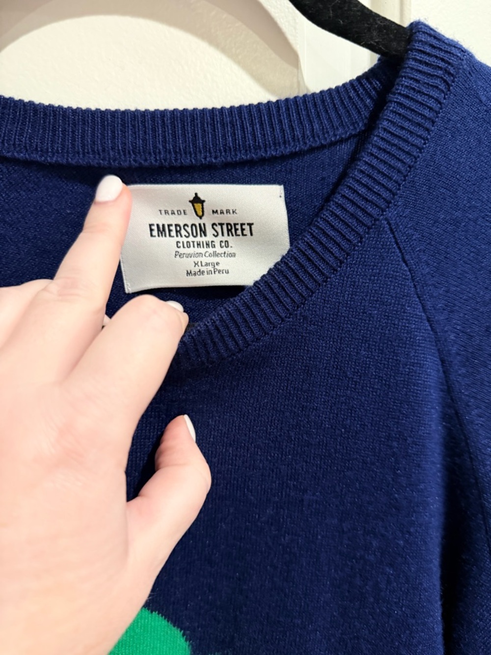 Notre Dame Navy & Kelly Green Shamrock Knit Pullover - Picture 2 of 2